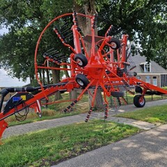 Kuhn 8830 met zijafleg, 15 of 21 15/21